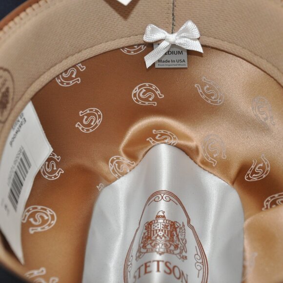 Stetson Eastwood - Picture 5 of 5